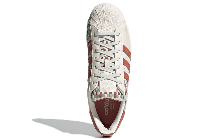 adidas originals Unisex Superstar Low-Top Sneakers White/Red/Green GV9230