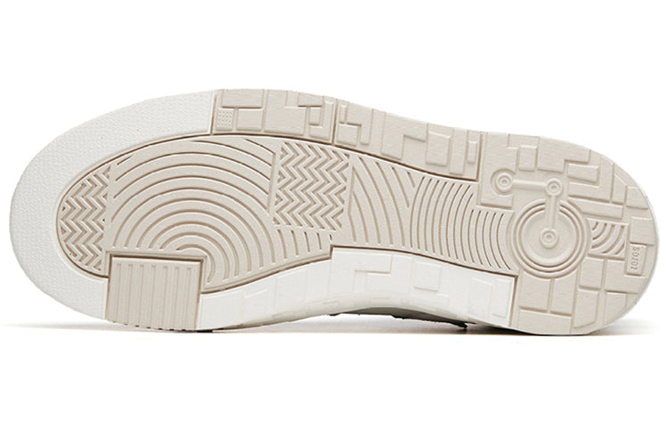 (WMNS) ANTA Streetball Mid 'White Grey' 122218052-2
