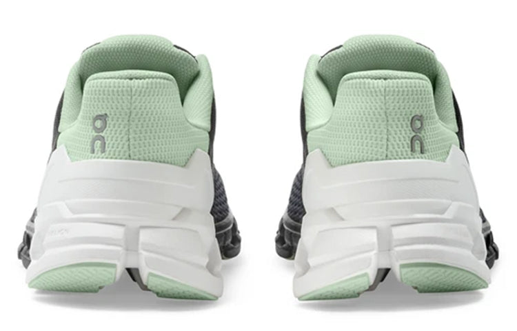 (WMNS) On Running Cloudflyer 'Black White Green' 21.99627