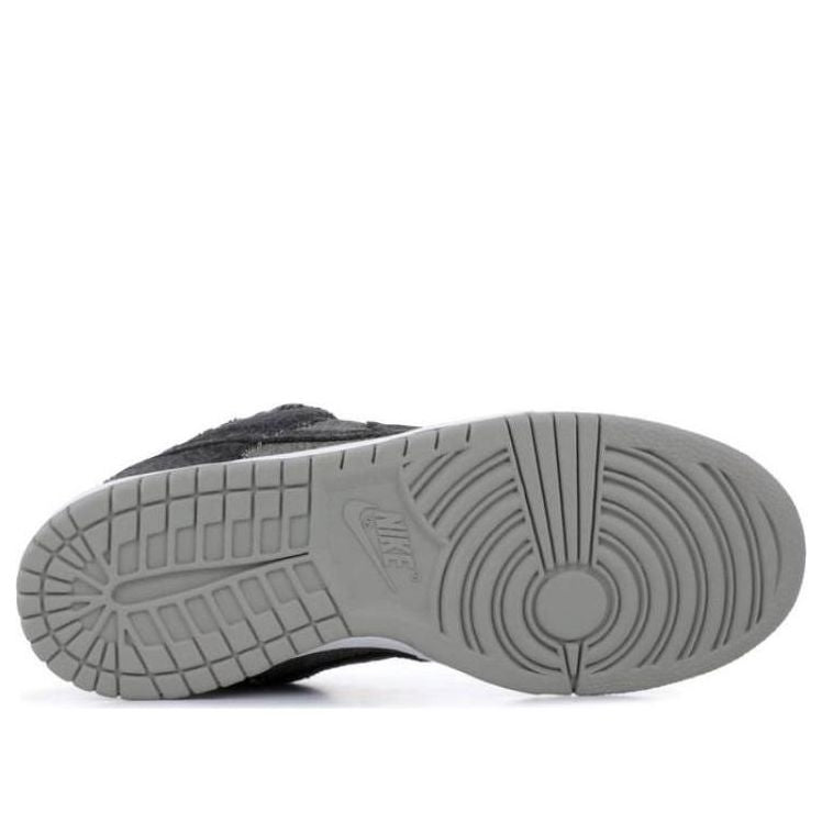 Nike SB Dunk Low Pro 'Medicom 2' 304292-005