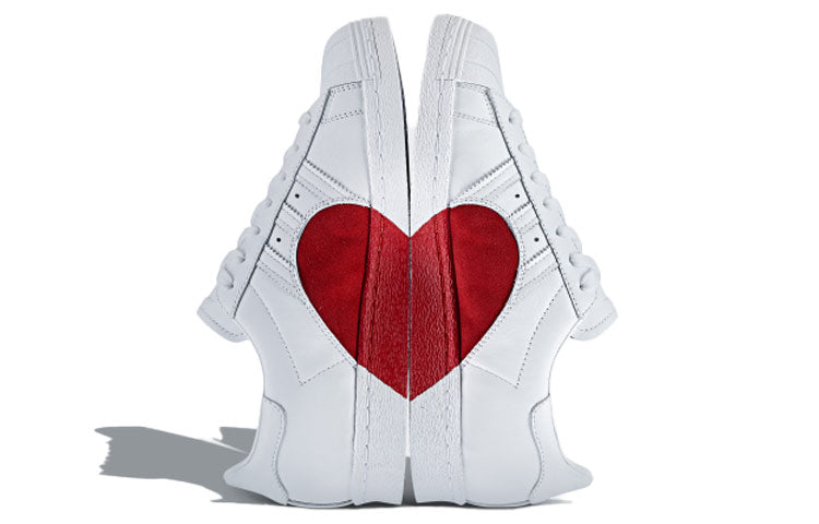 (WMNS) adidas Superstar 80 'Half Heart' CQ3009
