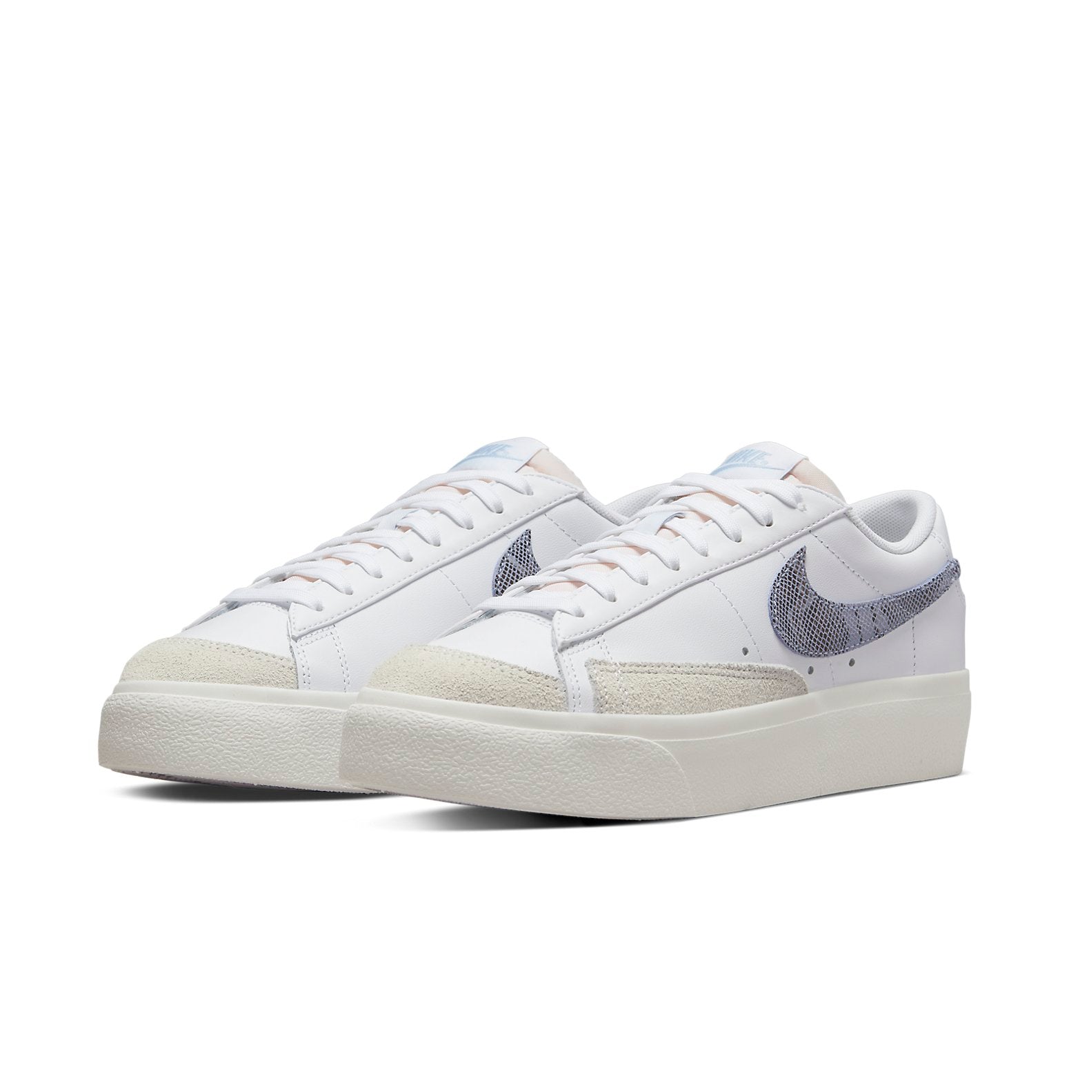 (WMNS) Nike Blazer Low '77 Platform DV6978-100