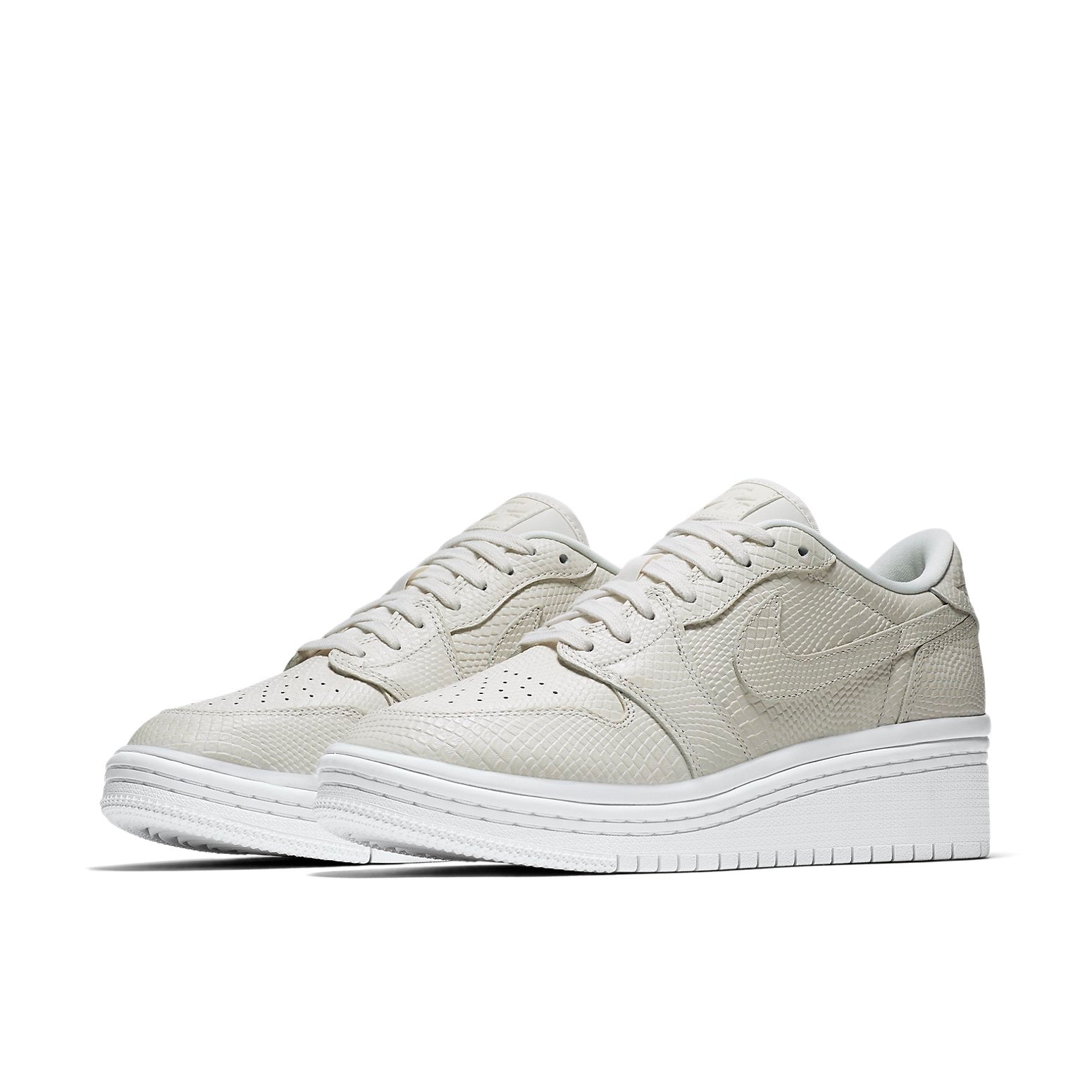 (WMNS) Air Jordan 1 Lifted 'White' AO1334-004