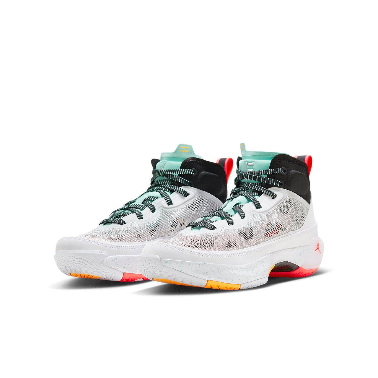 (GS) Air Jordan 37 Low Guo PF 'Guo Ailun' FJ4495-130