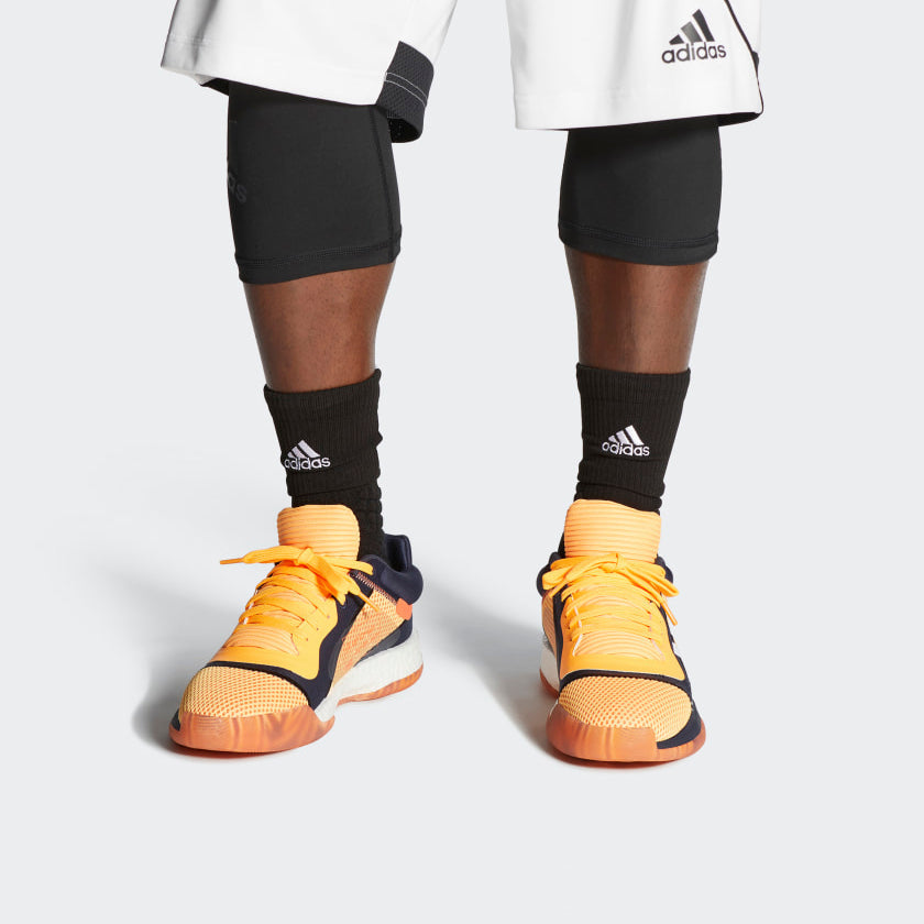 (WMNS) adidas Marquee Boost Low Shoes Orange EF9802