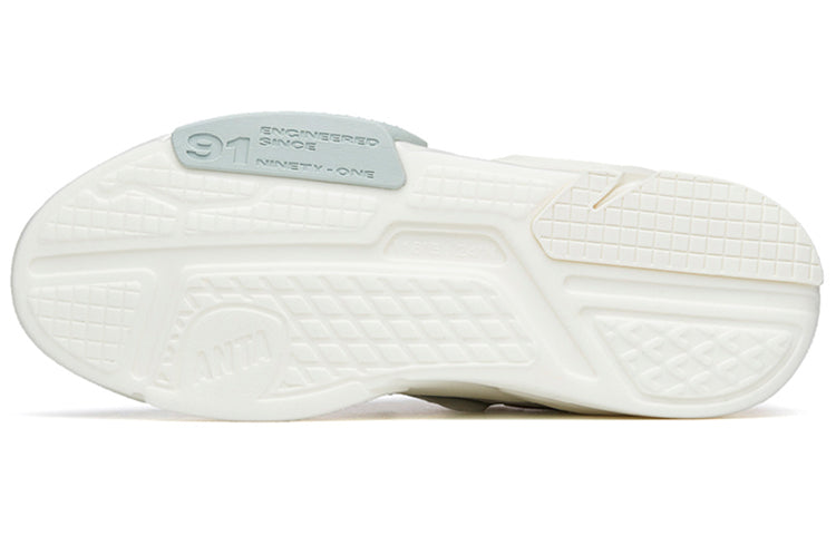 (WMNS) ANTA AT91 'White Grey Pink' 122218072-4