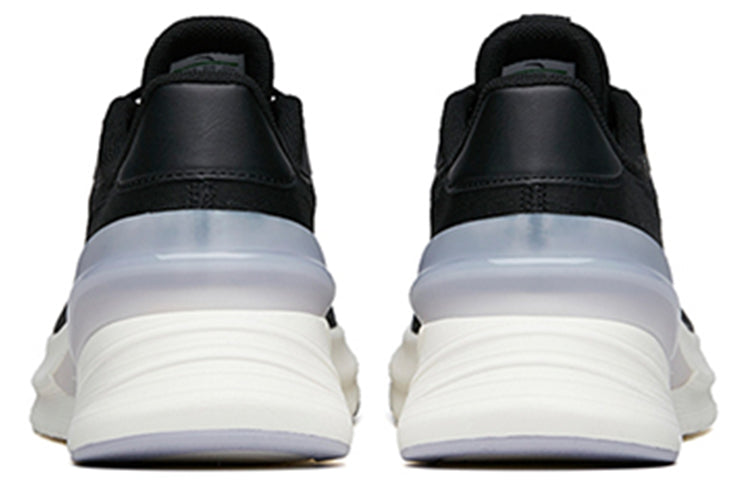 (WMNS) ANTA Running Series Sneakers 'Black White Silver' 122215556-1
