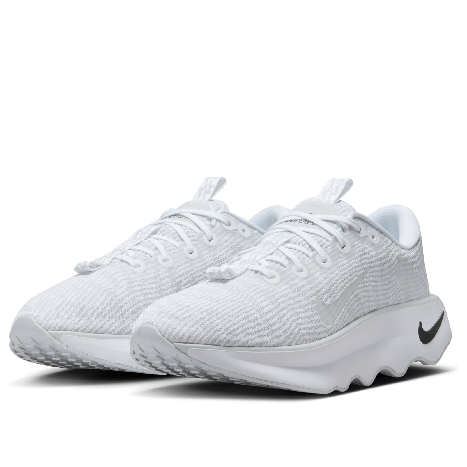 Nike Motiva 'White Pure Platinum' DV1237-102