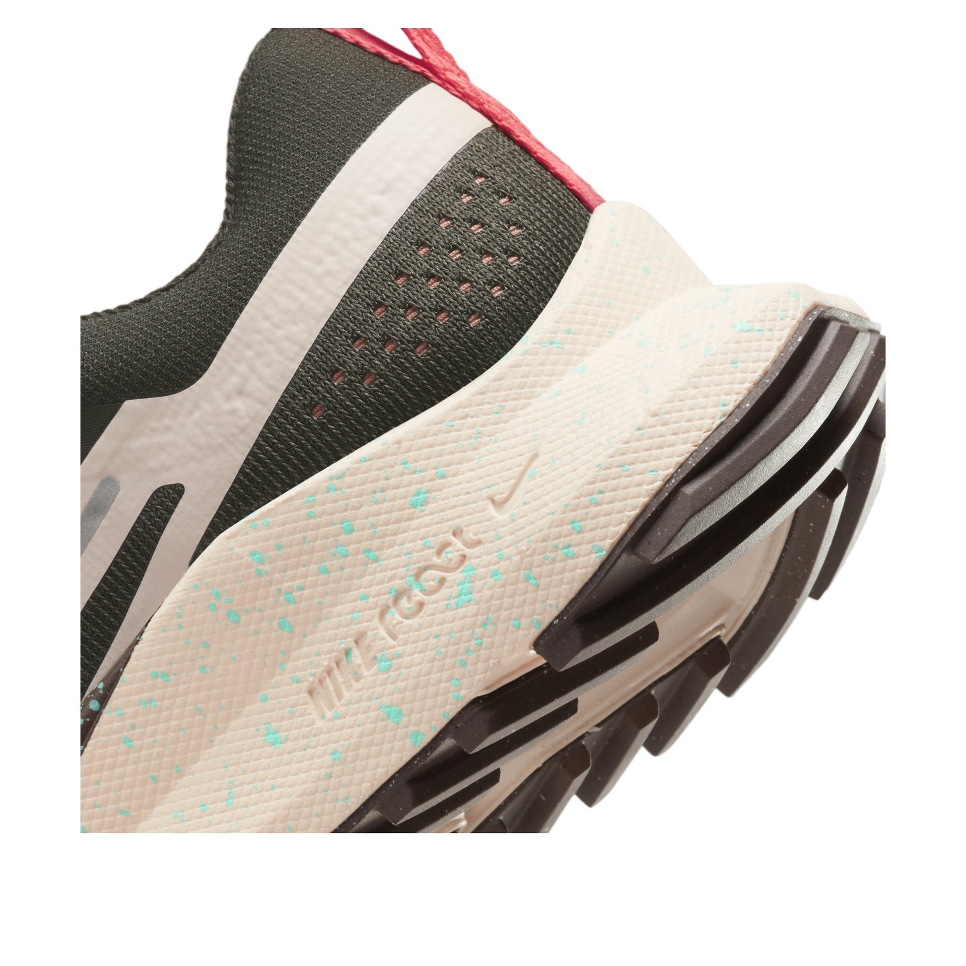 (WMNS) Nike Pegasus Trail 4 'Sequoia Guava Ice' DJ6159-300