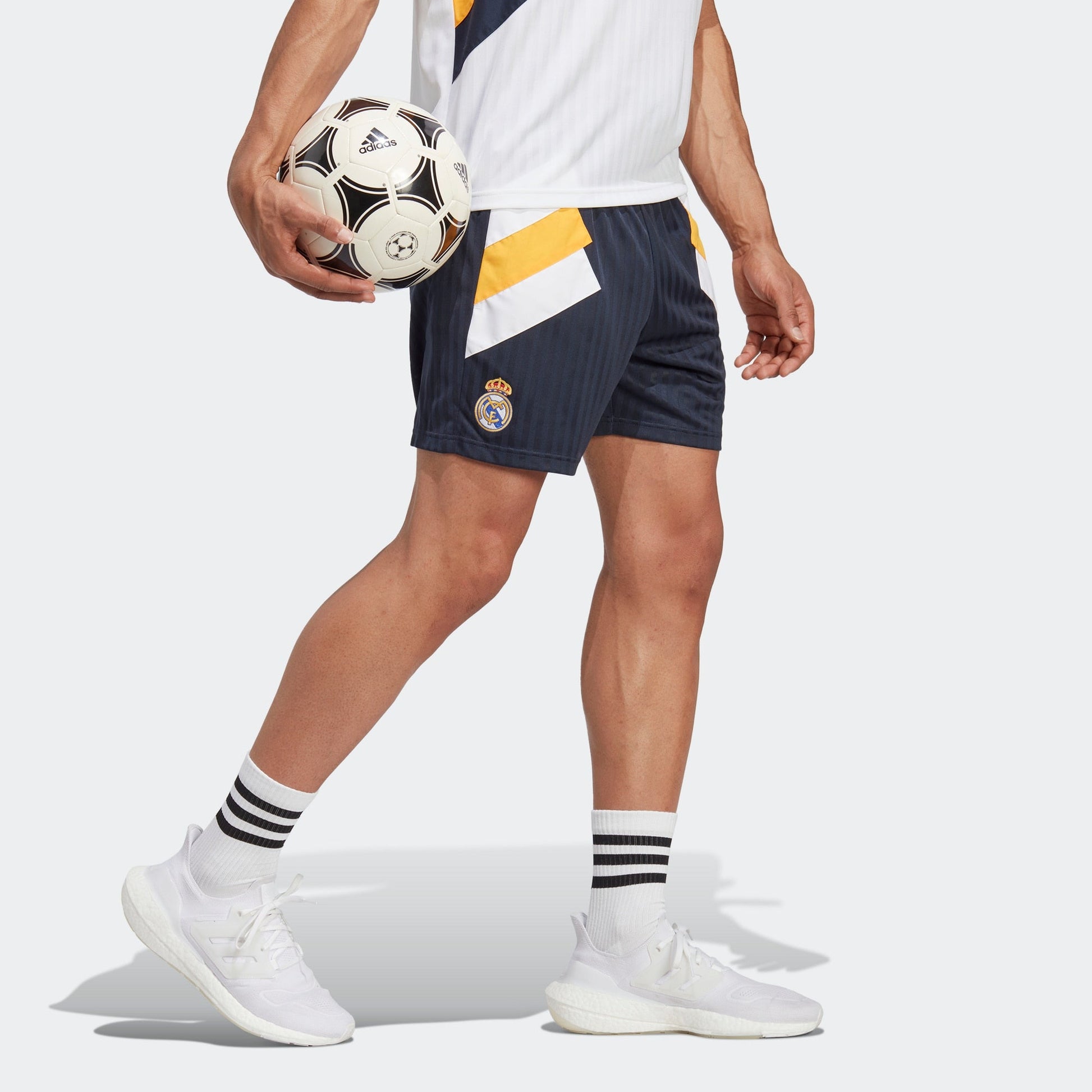 adidas Real Madrid Icon Shorts Asia Sizing 'Dark Navy' HT6457