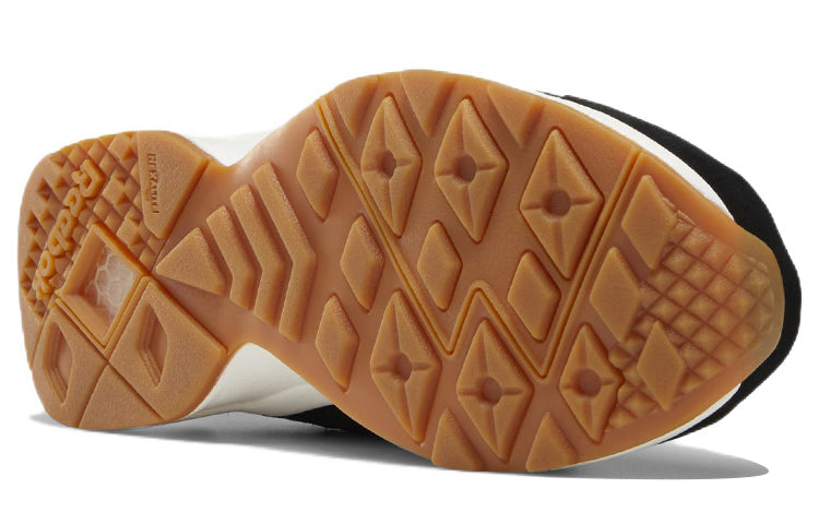 Reebok Aztrek 93 Retro Low Top Carbon Black DV8591