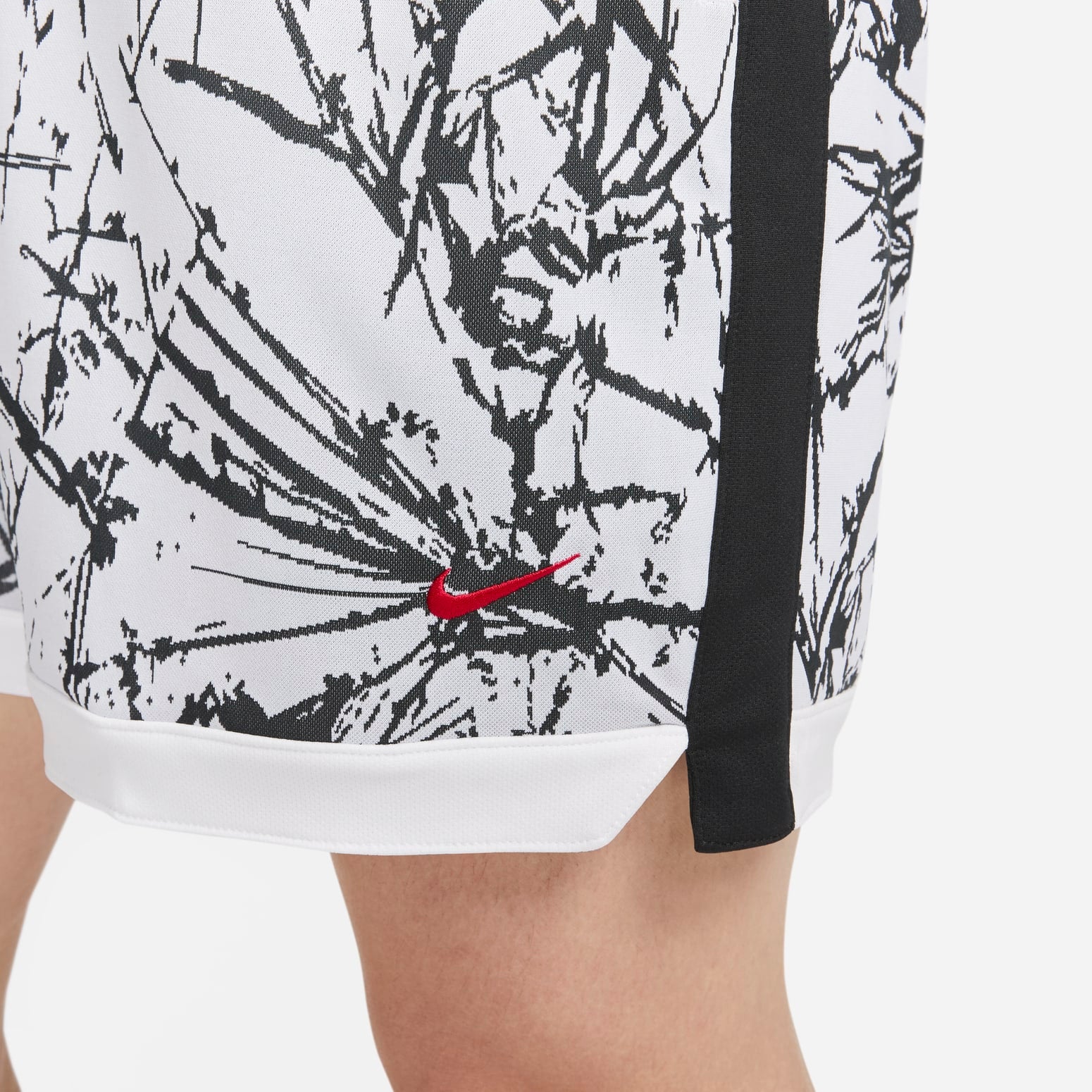 Nike Dri-FIT F.C. 5 Inch Shorts 'White Black' DV9762-100