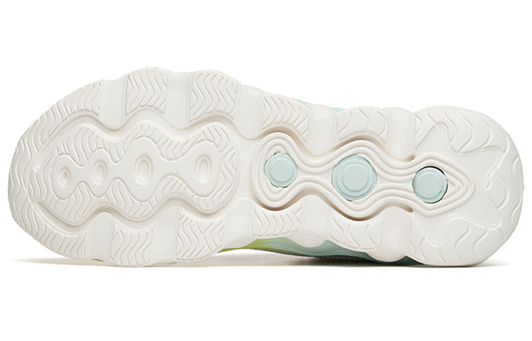 (WMNS) ANTA Running Series Sneakers 'White Green Blue' 122215555-4