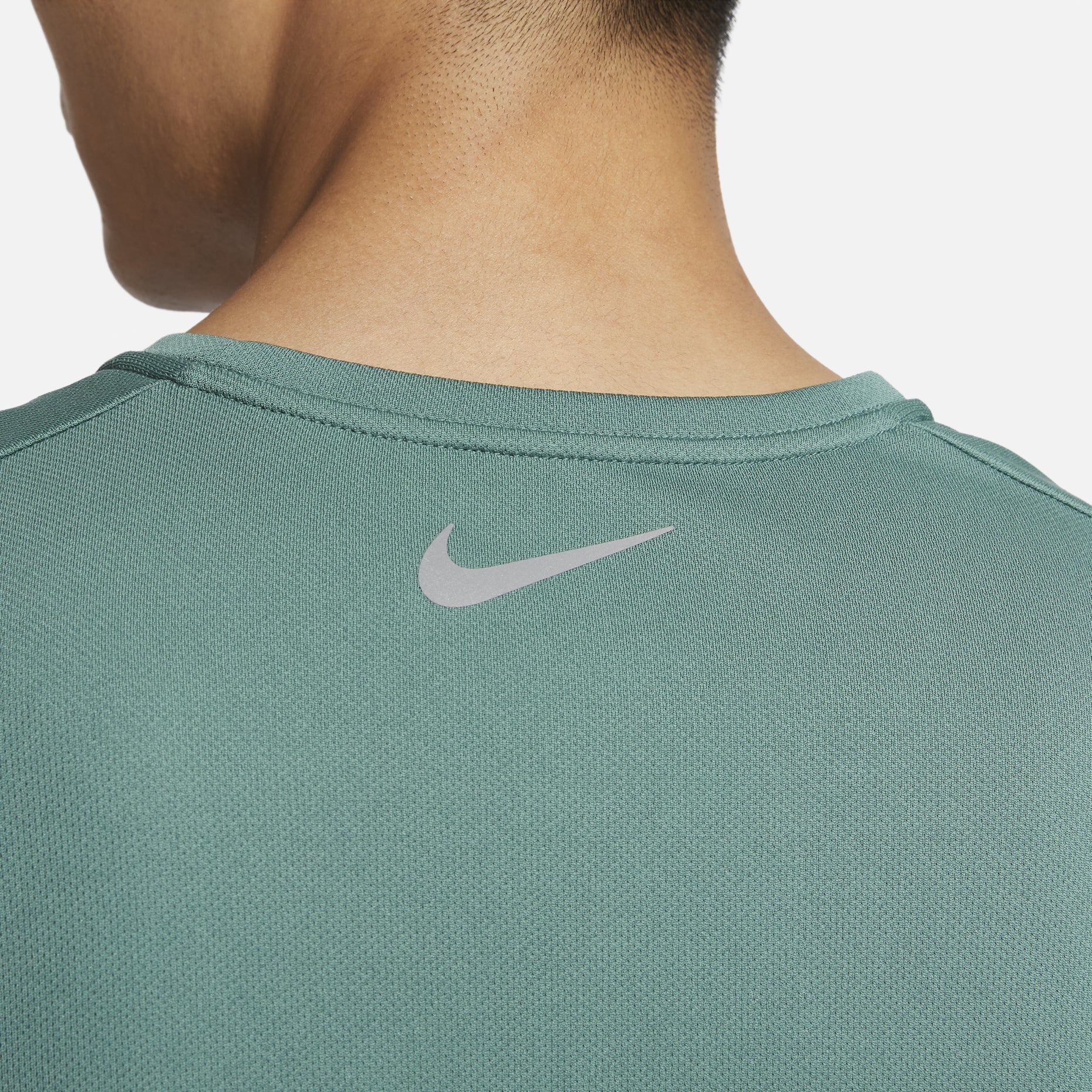 Nike Miler Flash Dri-FIT UV Running T-shirt Asia Sizing 'Bicoastal' FN3052-361