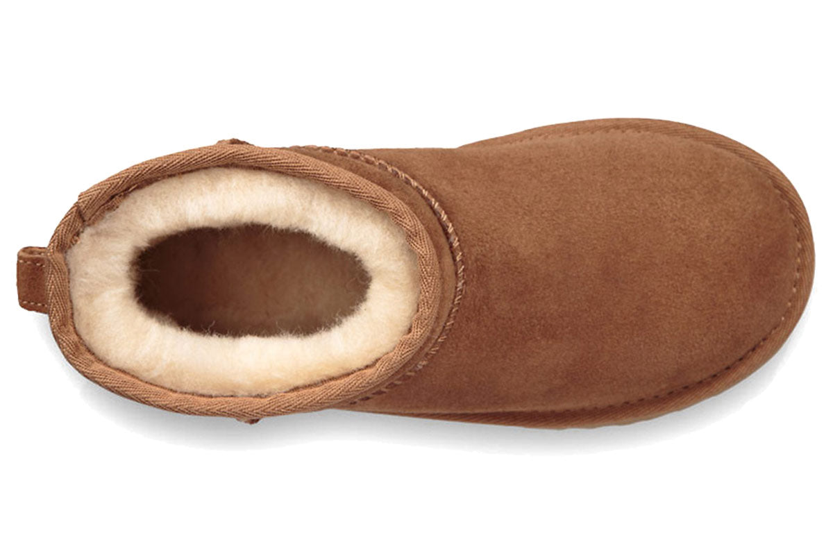 UGG Classic Mini II Big Boys Fleece Lined Brown 1017715K-CHE
