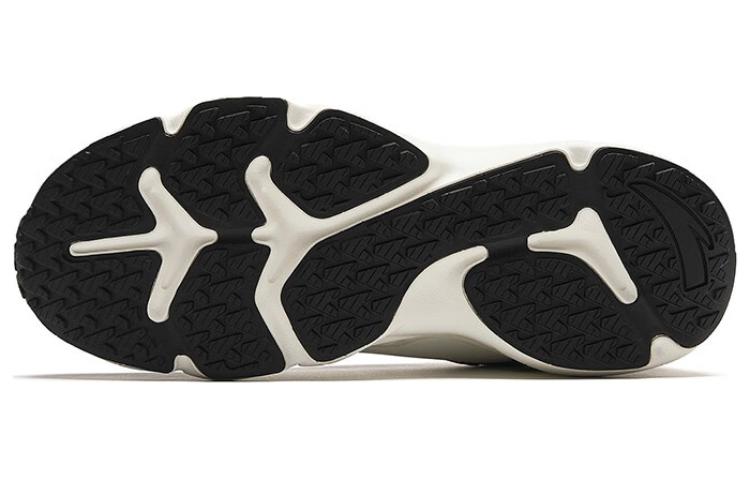 (WMNS) ANTA Life Series Sneakers High 'Black White' 922358984-4
