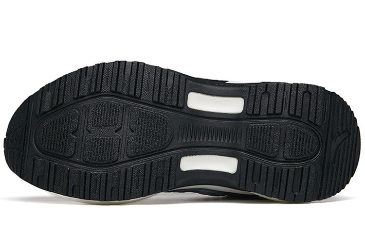 (WMNS) ANTA Training Series Low 'White Black Red' 122146603-4