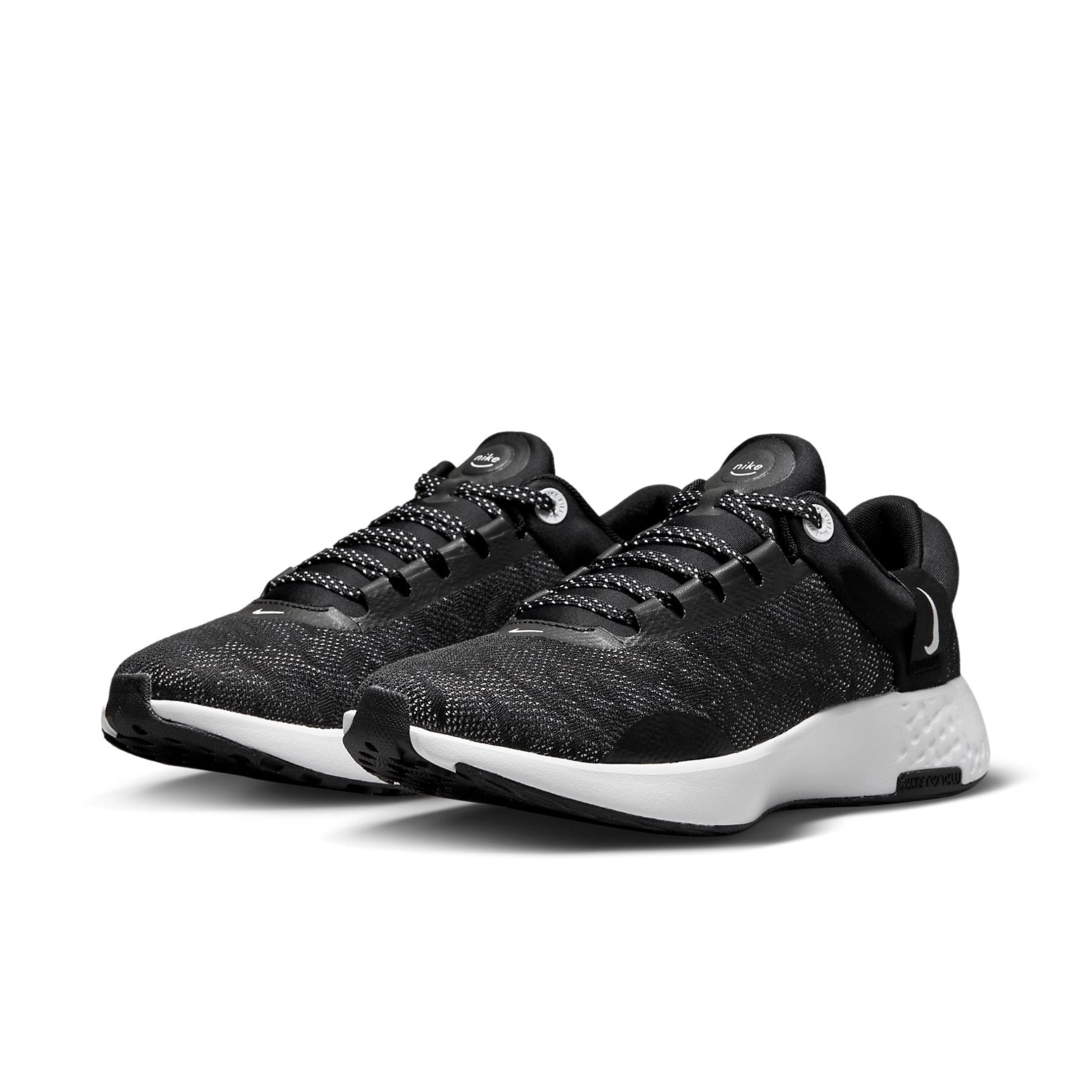 (WMNS) Nike Renew Serenity Run 2 'Black White' DM0820-001