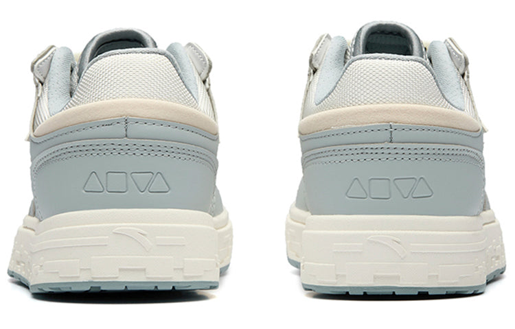 (WMNS) ANTA Street Fun Low 'White Blue' 122238066-8