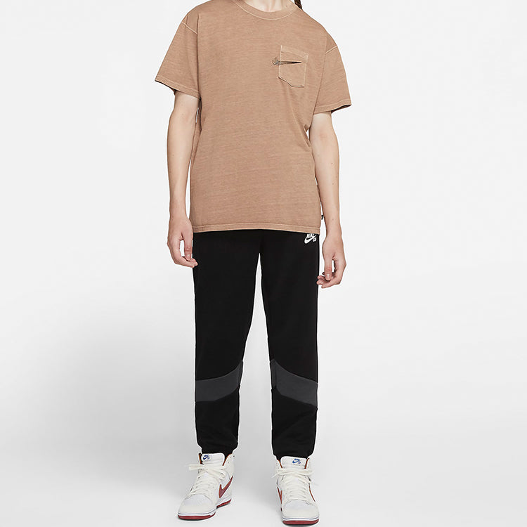 Nike Logo Pocket Skateboard Short Sleeve Khaki CW1467-283