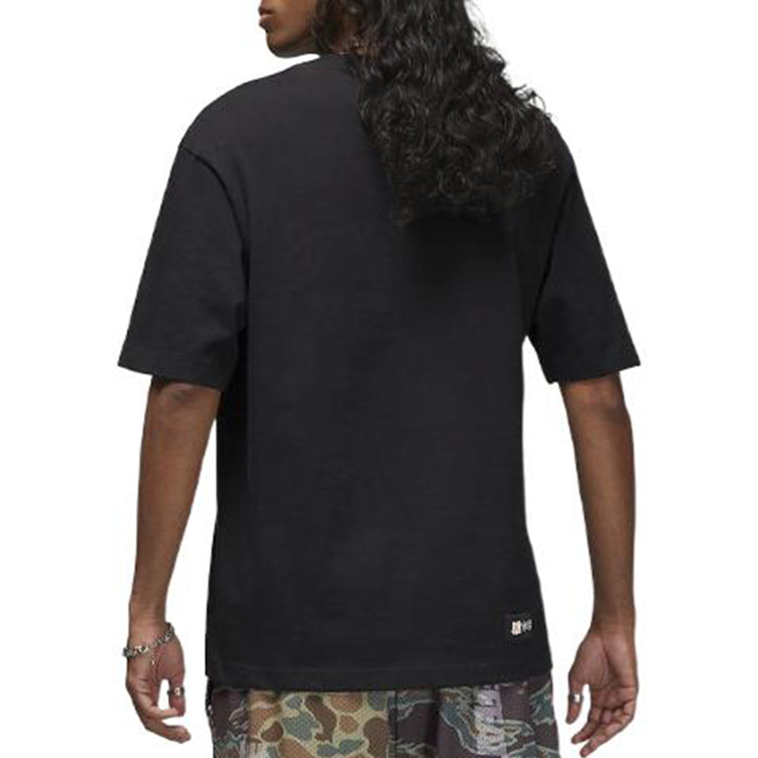 Air Jordan x Undefeated T-Shirt Asia Sizing 'Black' DX6030-010
