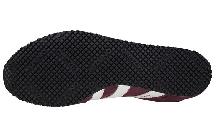 Mizuno MR1 Slip On D1GF211605