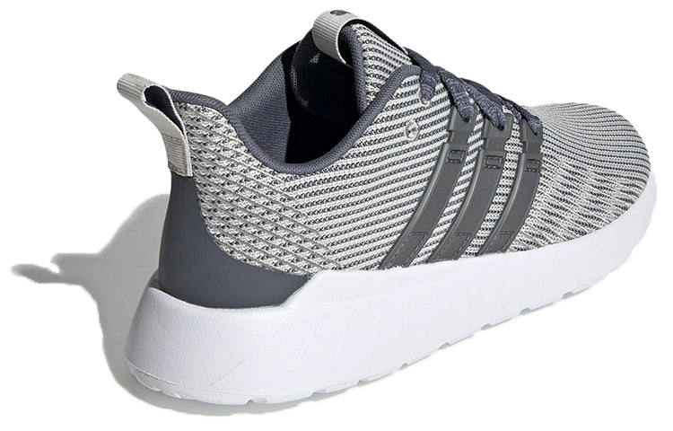 (WMNS) adidas neo Questar Flow 'Grey White' EE9543