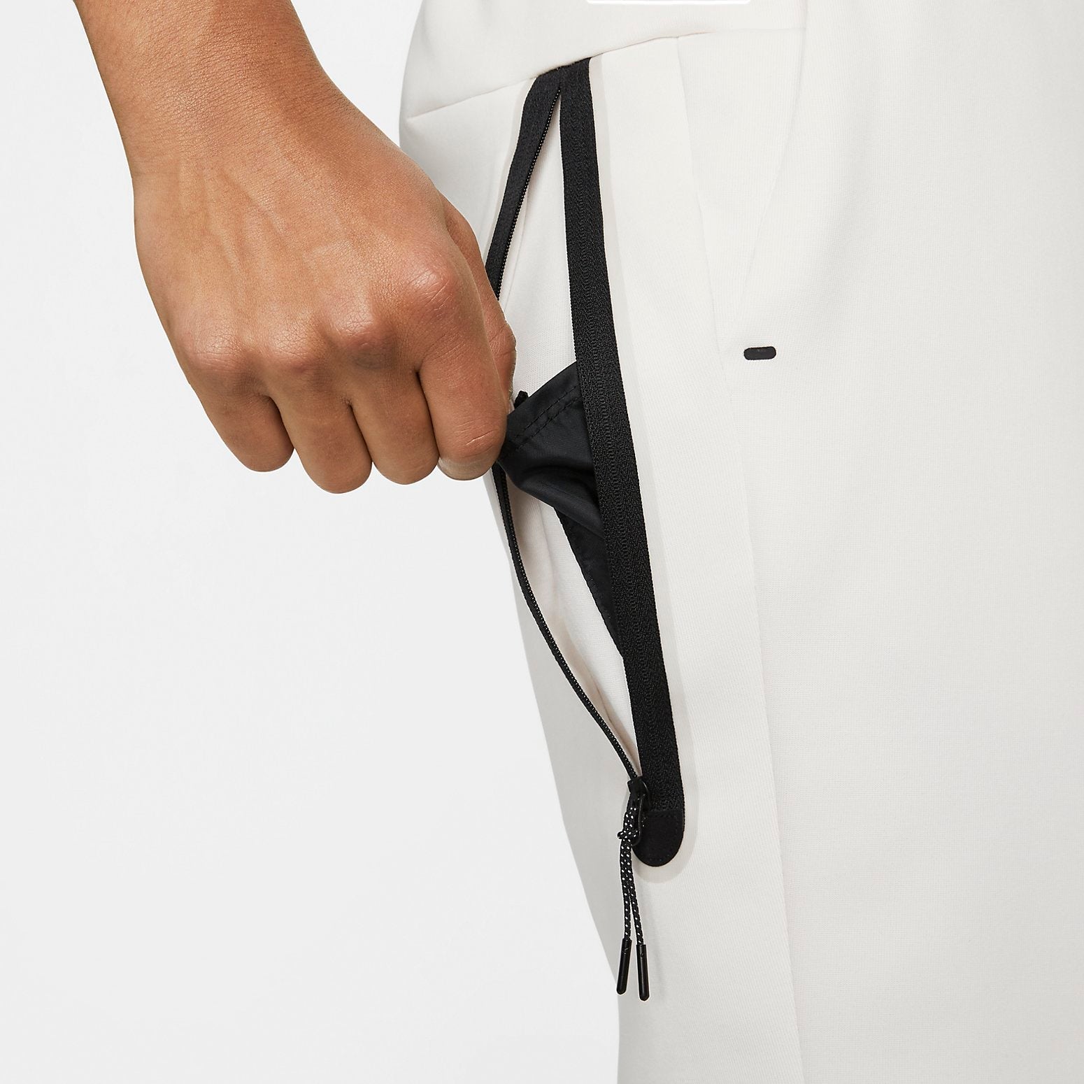 Nike Sportswear Tech Fleece Shorts 'Beige Black' CU4503-030