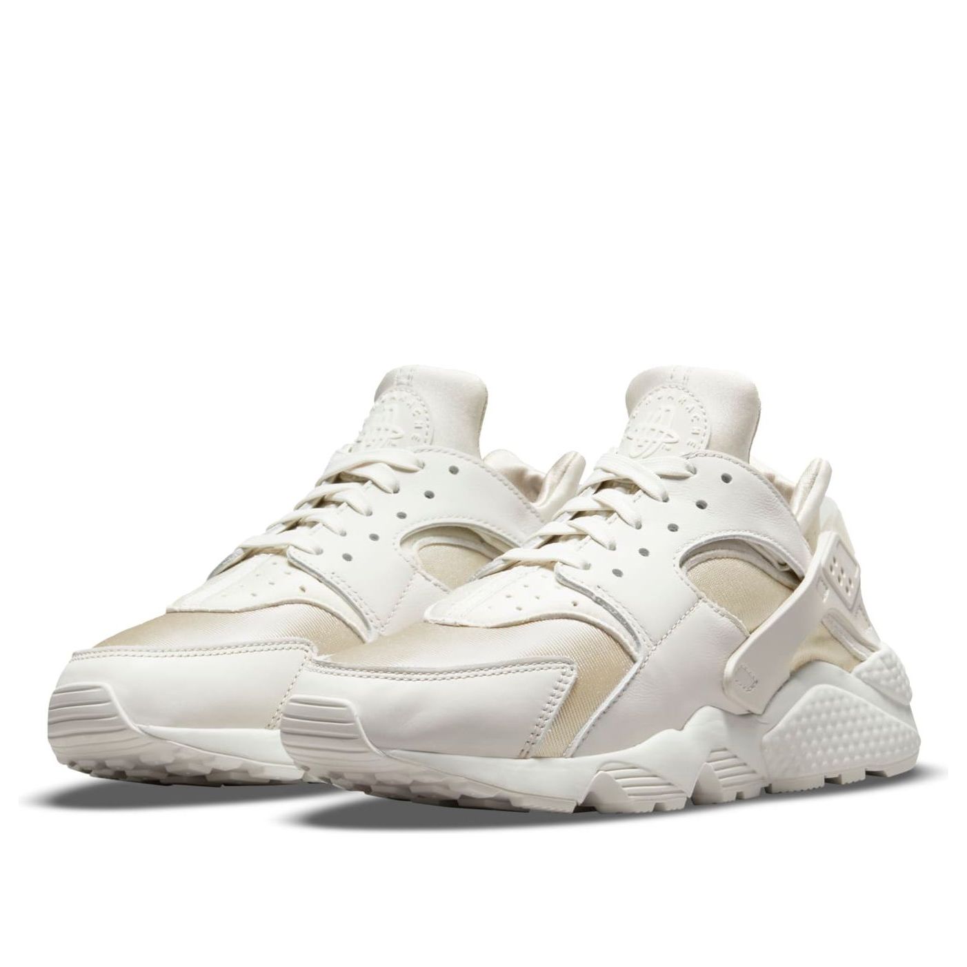 (WMNS) Nike Air Huarache 'Triple Sail' DQ0916-001