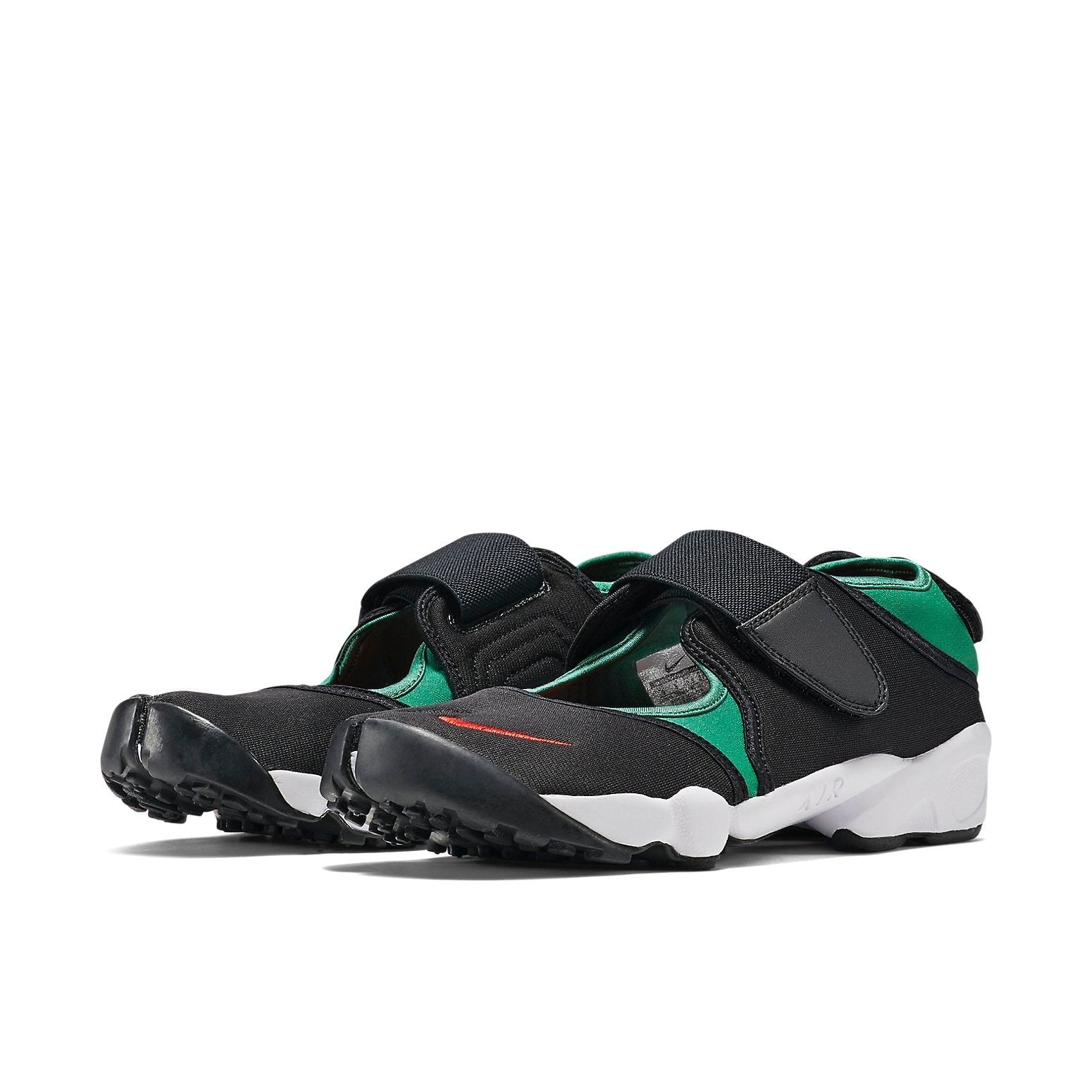 Nike Air Rift Black Forest (2015) 'Black Red Green' 789491-066