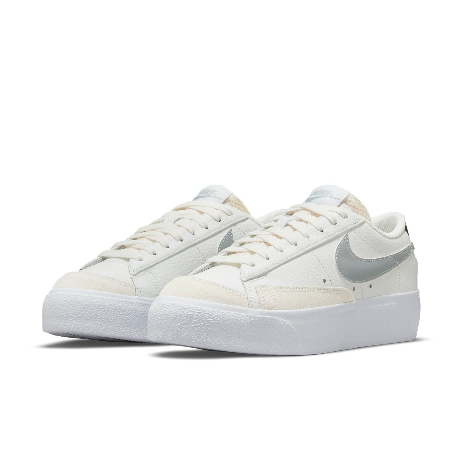 (WMNS) Nike Blazer Low Platform Low-Top Sneakers White/Grey DQ0853-100