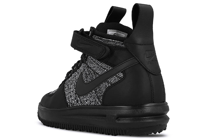 (WMNS) Nike Lunar Force 1 Flyknit Workboot 'Oreo' 860558-001
