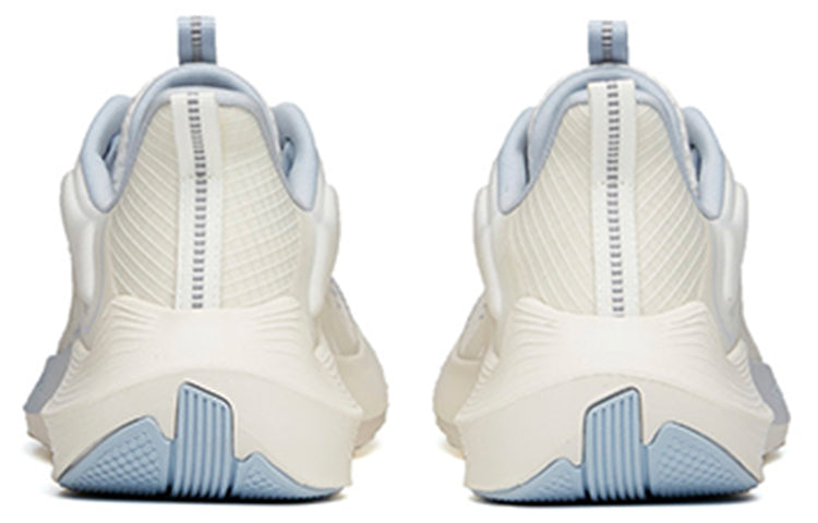 (WMNS) ANTA Stinger 1.0 'White Blue' 922325581-4