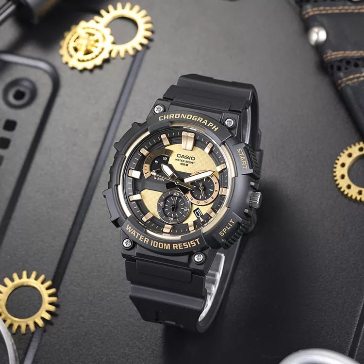 CASIO Waterproof Sports Quartz Mens Black/Gold Analog MCW-200H-9A