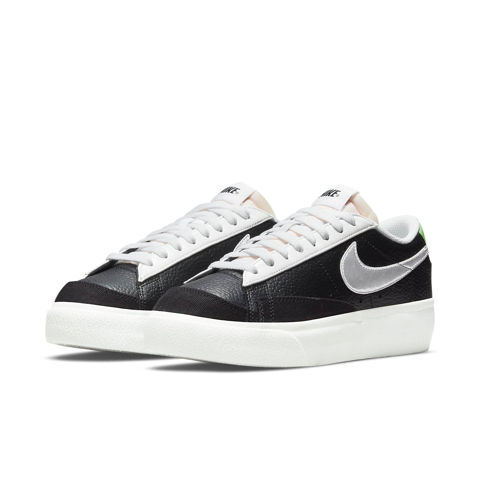 (WMNS) Nike Blazer Platform 'Black Metallic Silver' DN8010-001