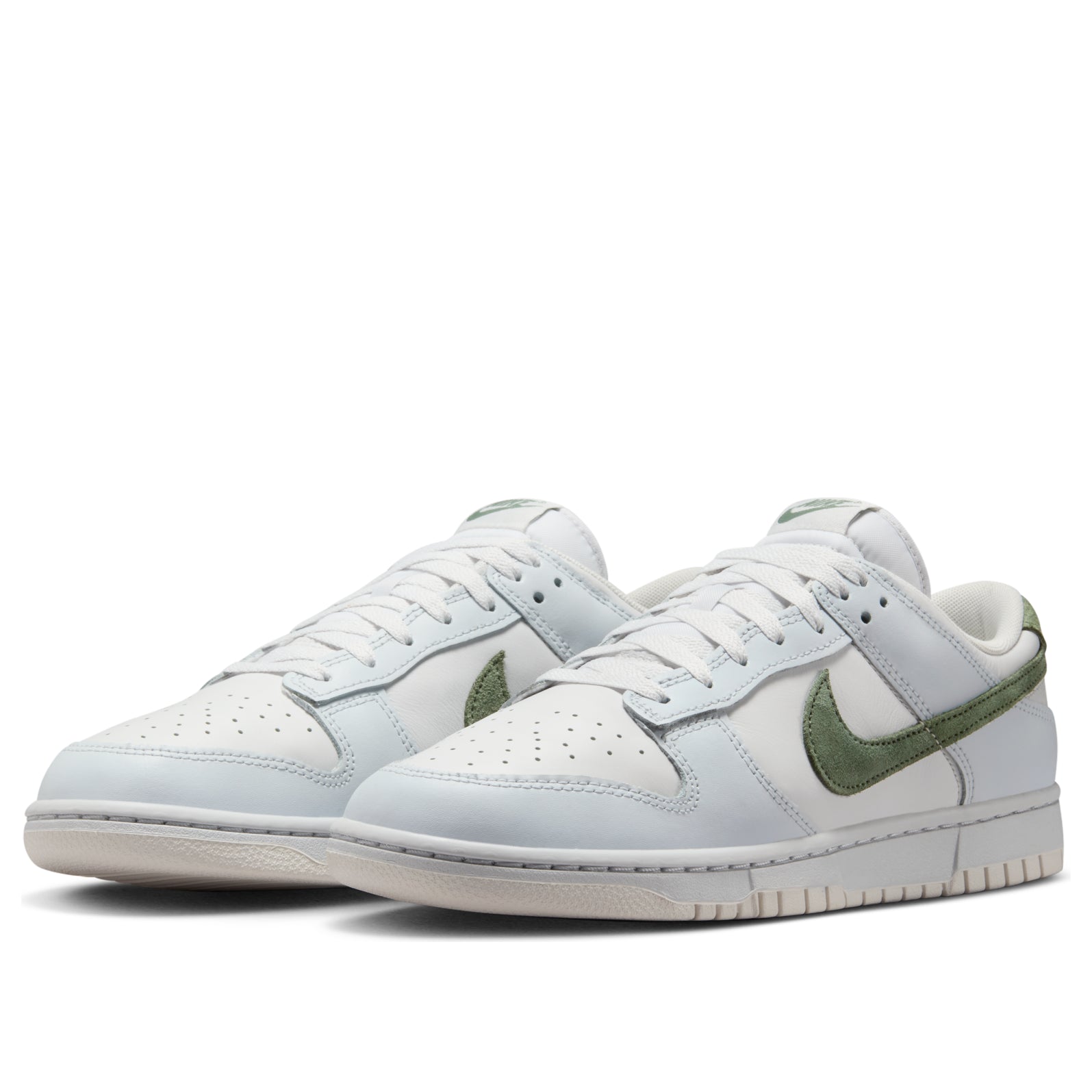 (WMNS) Nike Dunk Low 'Platinum Tint Juniper Fog' IM3371-030