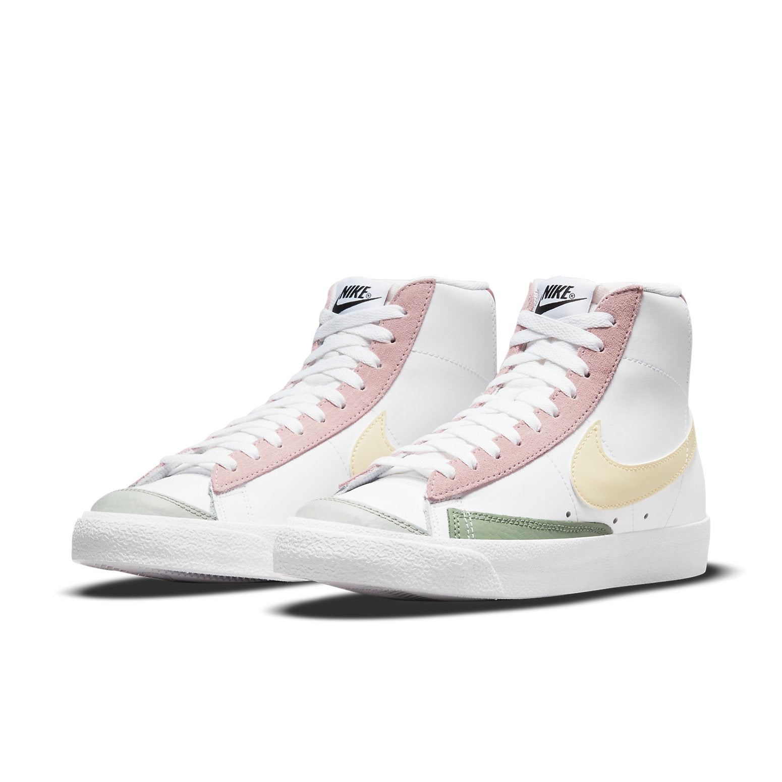 (WMNS) Nike Blazer Mid '77 'White Multi' DN5052-100