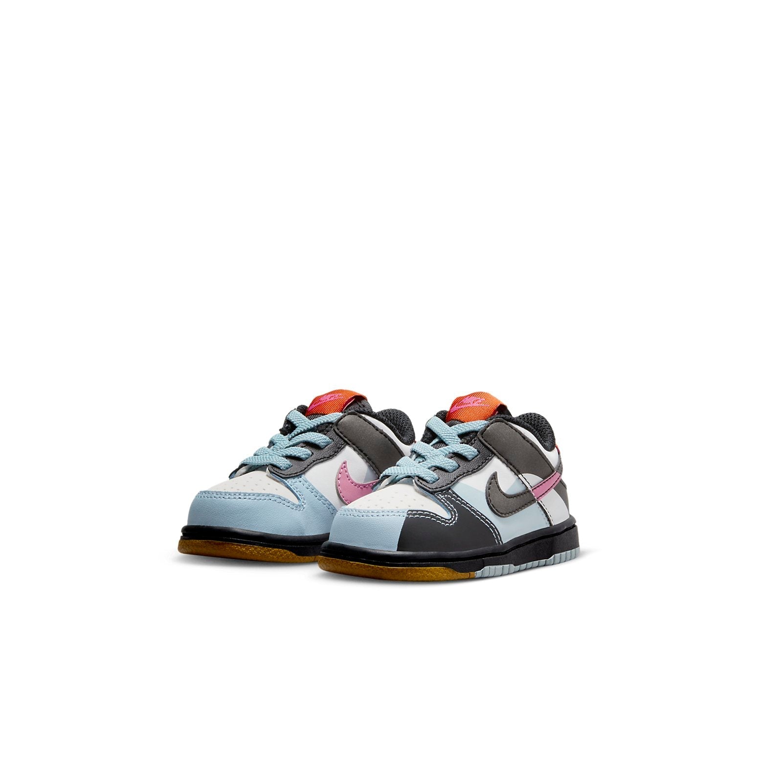 (TD) Nike Dunk Low 'Dance' FN0029-100