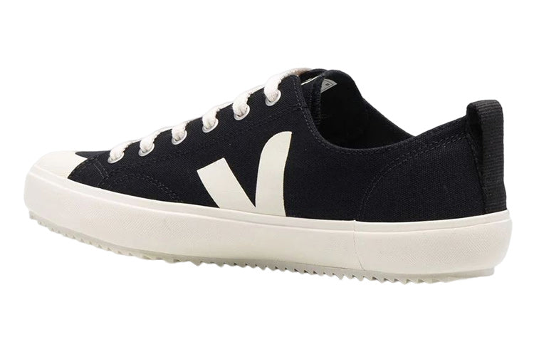 VEJA Nova Canvas 'Black Pierre' NA011397