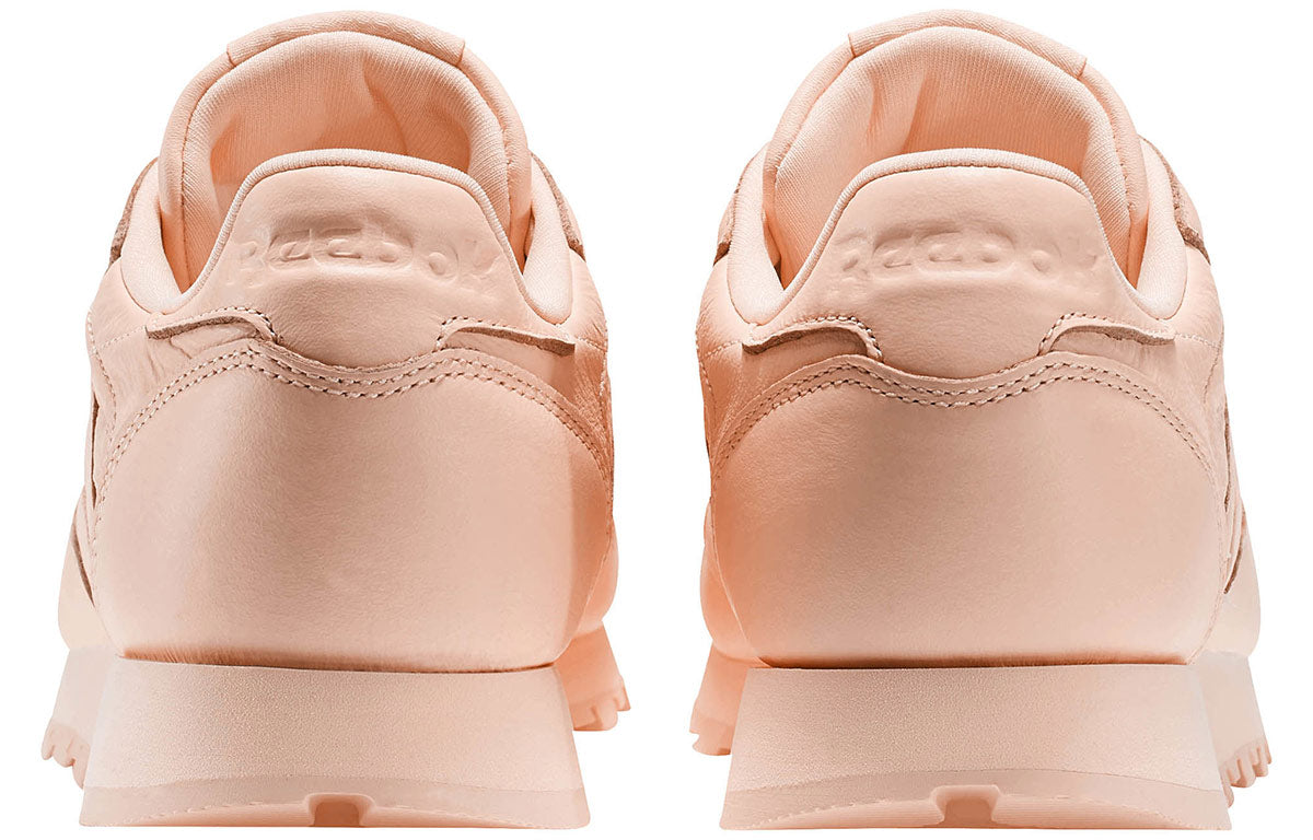 (WMNS) Reebok Classic Leather Running Shoes Pink BS7912