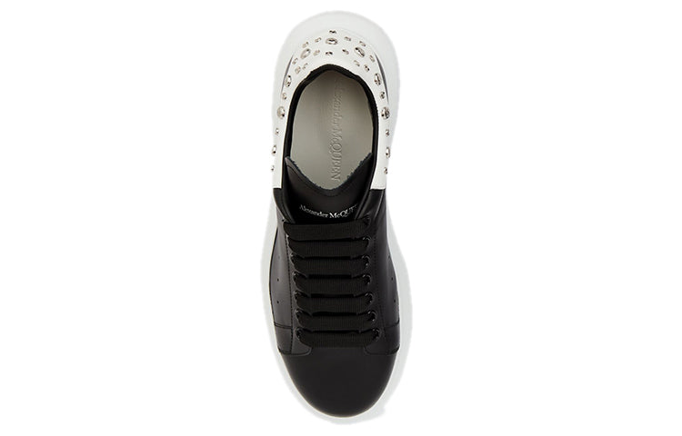 Alexander McQueen Oversized Sneaker 'Black Studd' 553776WHGP51070