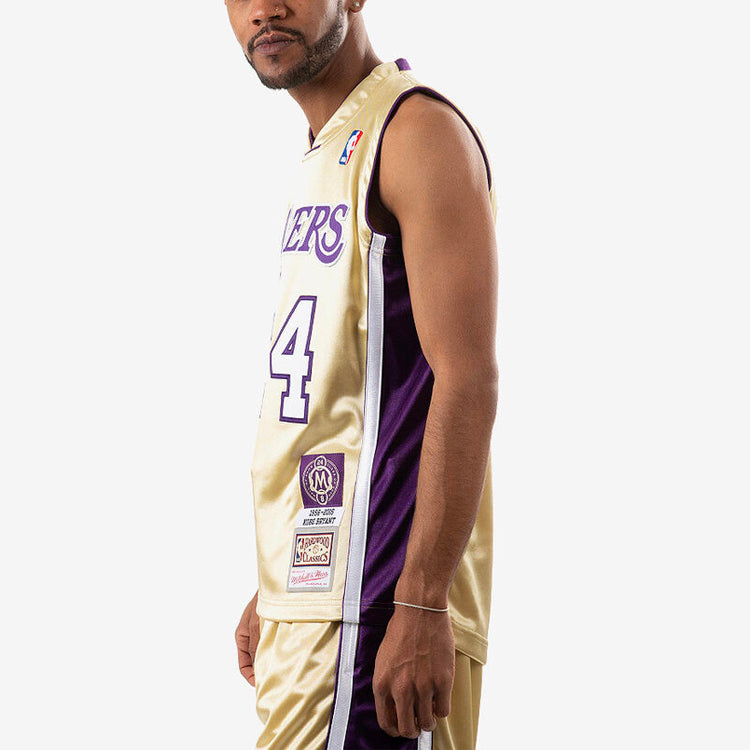 Mitchell & Ness NBA Authentic Jersey 'Los Angeles Lakers - Kobe Bryant 1996-97' AJY4CP20021-LALGOLD96KBR