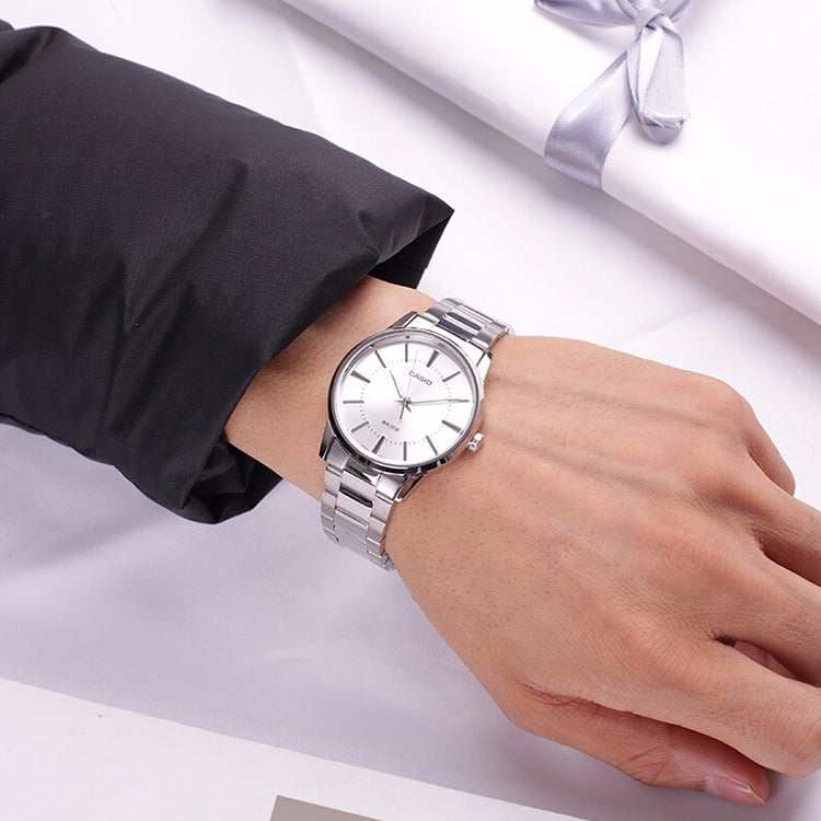 CASIO Waterproof Stainless Steel Strap Unisex Mens Silver Analog MTP-1303D-7AV
