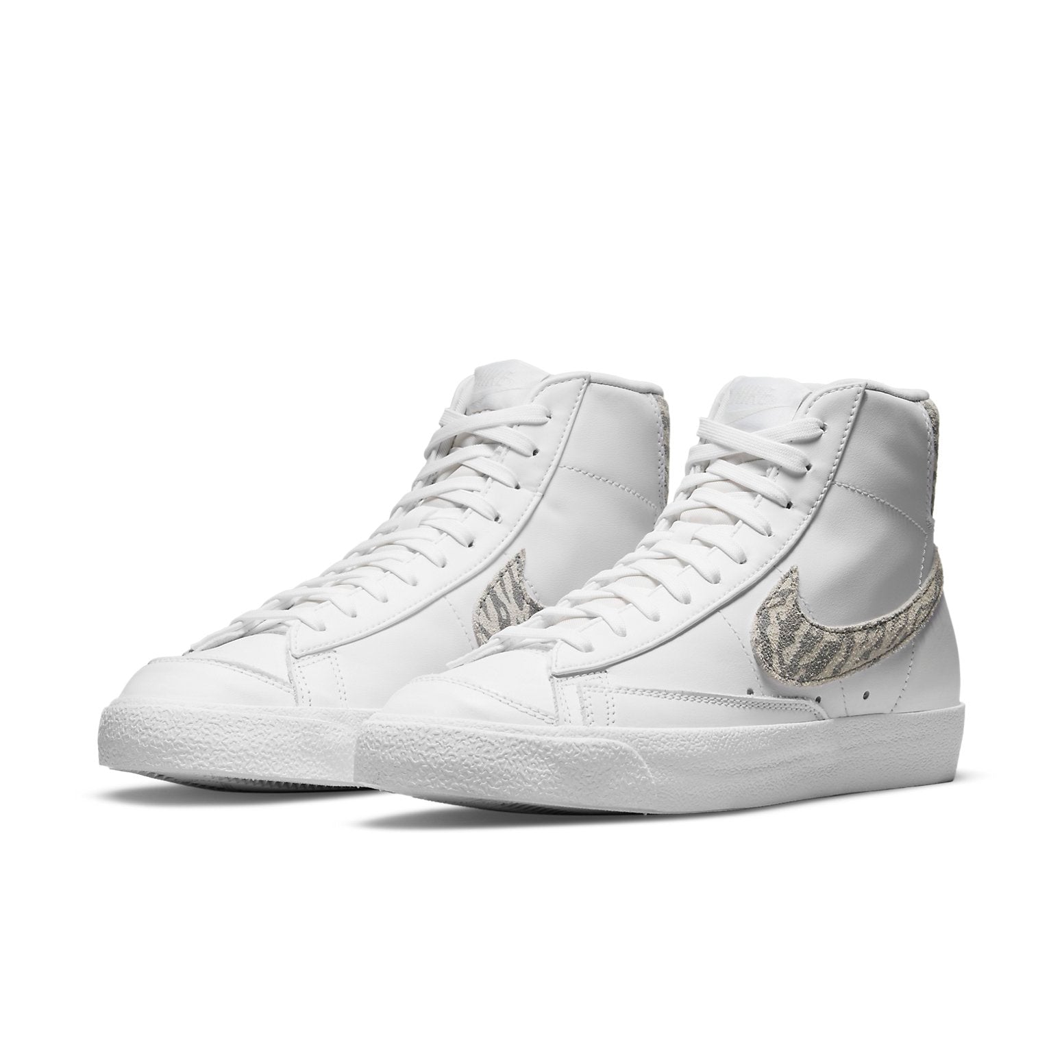(WMNS) Nike Blazer Mid '77 SE 'Zebra' DH9633-101