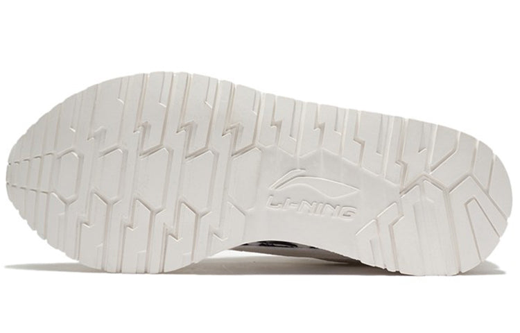 (WMNS) Li-Ning ChengFeng 'White Black' AGCR196-11