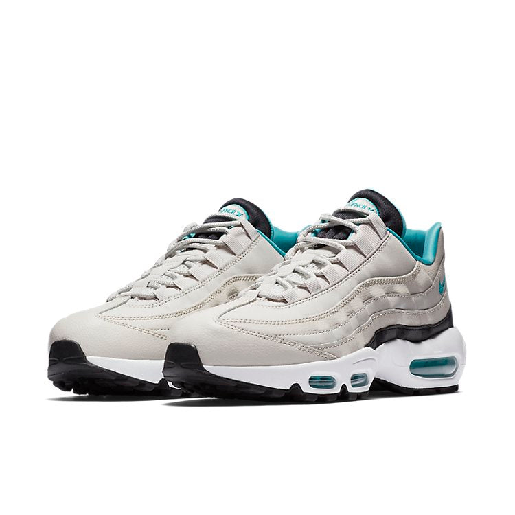 Nike Air Max 95 Essential 'Light Bone' 749766-027