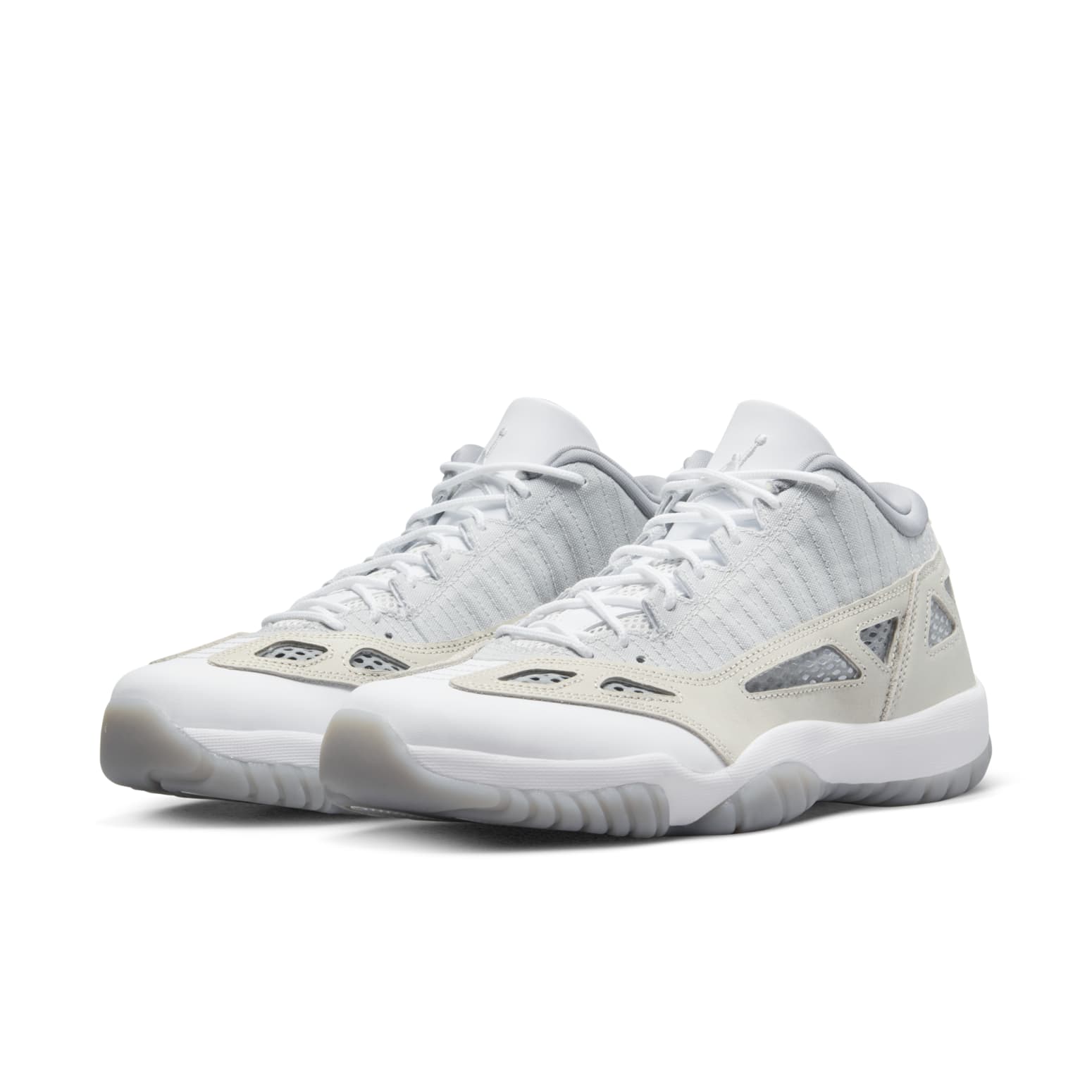 Air Jordan 11 Retro Low IE 'Light Orewood Brown' 919712-102
