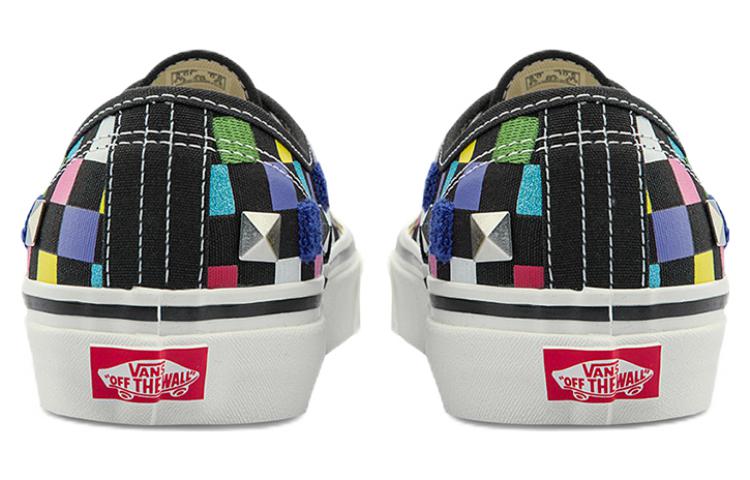 Vans Unisex Authentic 44 DX Sneakers Black VN0A5KX4AWC