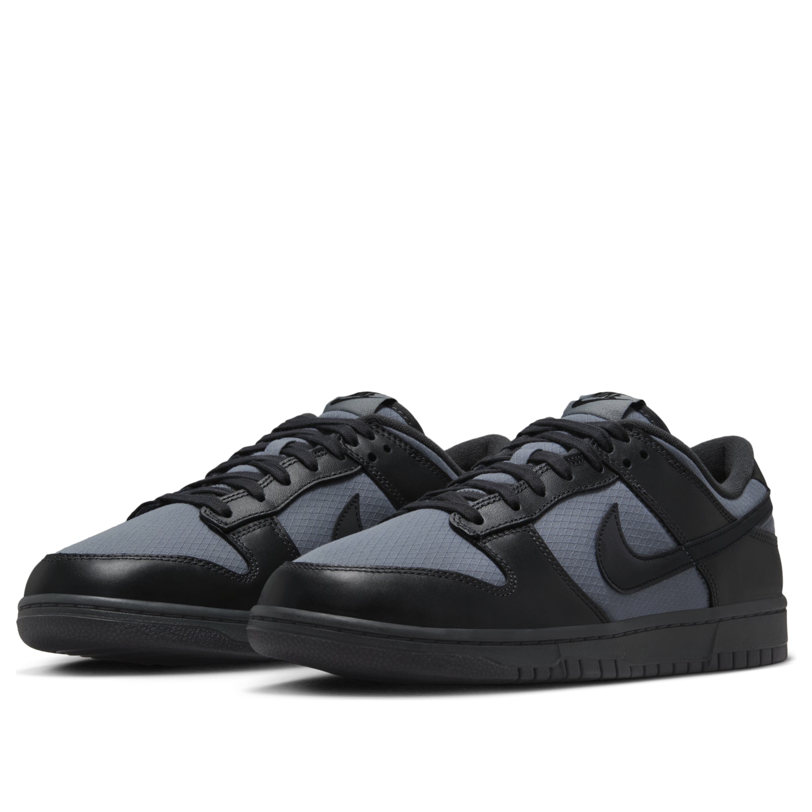 Nike Dunk Low 'Off Noir Smoke Grey' FZ3052-001