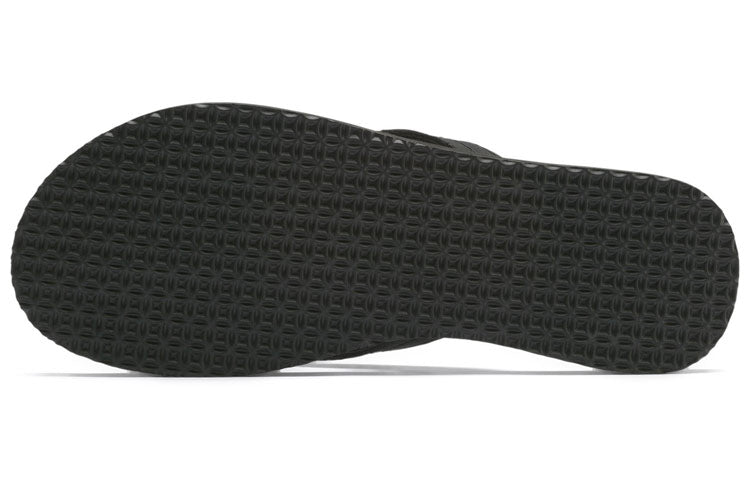 (WMNS) PUMA Cozy Flip 'Black White' 370290-03